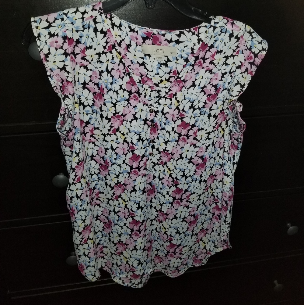 Loft sleeveless blouse small petite